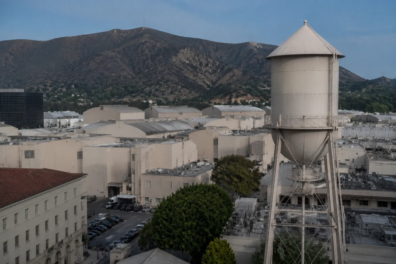 Warner Bros gets higher offer from Paramount in heated fight for storied Hollywood studio